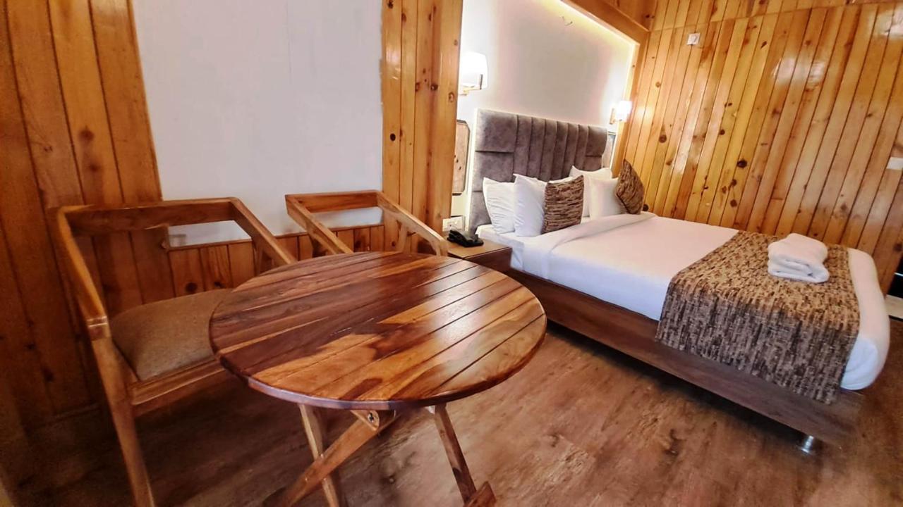 Qcent Woods Resort & Spa, Rishikesh Rishīkesh Exterior foto