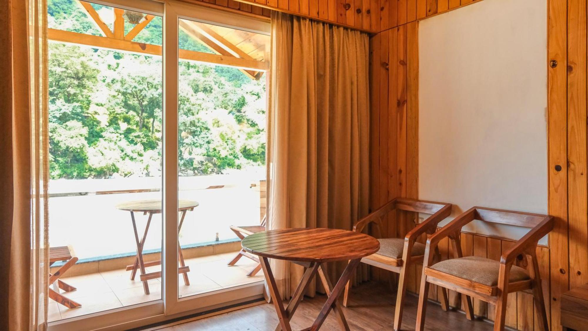 Qcent Woods Resort & Spa, Rishikesh Rishīkesh Exterior foto