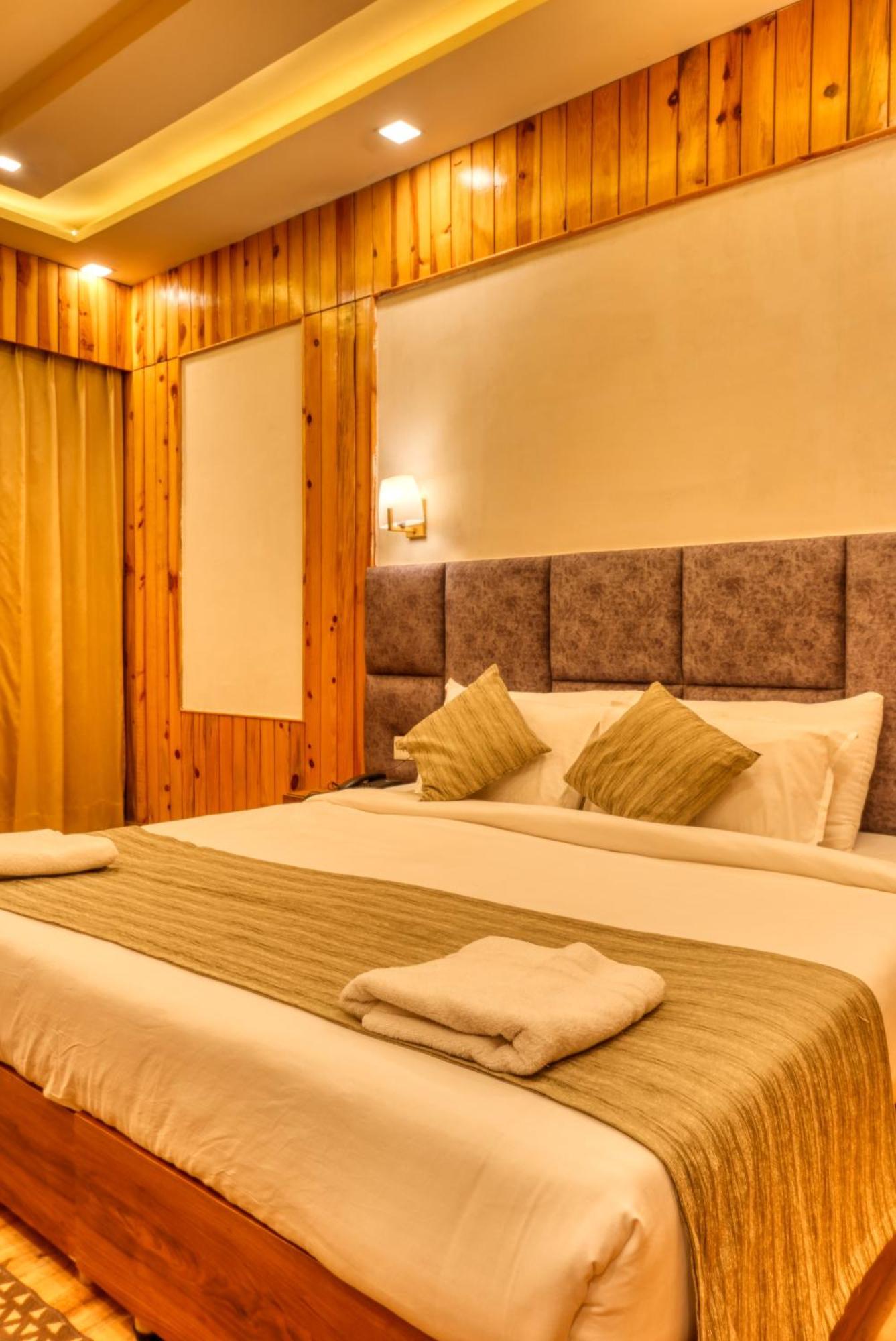 Qcent Woods Resort & Spa, Rishikesh Rishīkesh Exterior foto