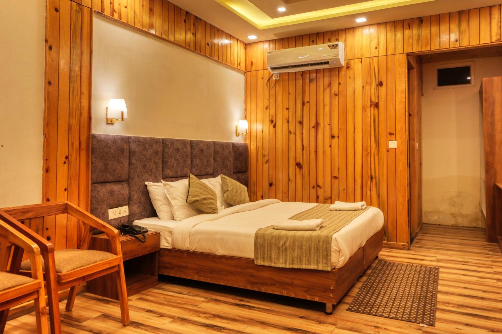 Qcent Woods Resort & Spa, Rishikesh Rishīkesh Exterior foto